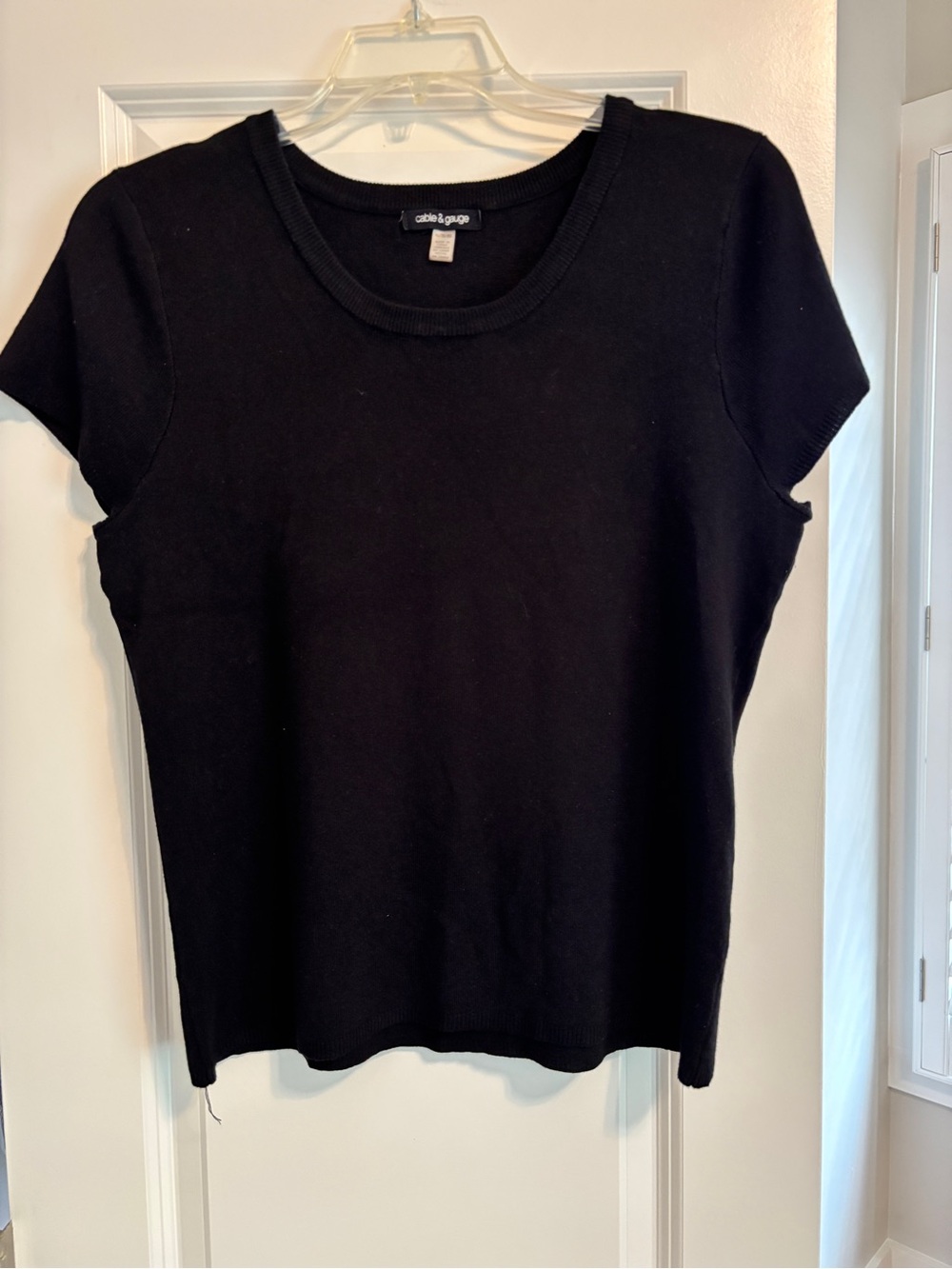 Cable & Gauge Black Short Sleeve Crew Knit Top